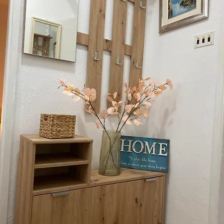 Boskovic Apartment *
